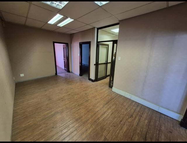 342M² OFFICE TO LET IN RIVONIA